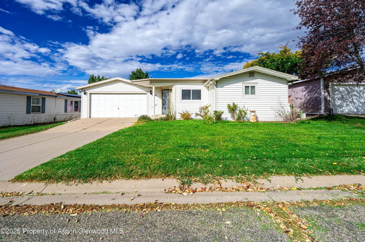 45 W Tamarack Circle, Parachute, CO 81635 - Image #1