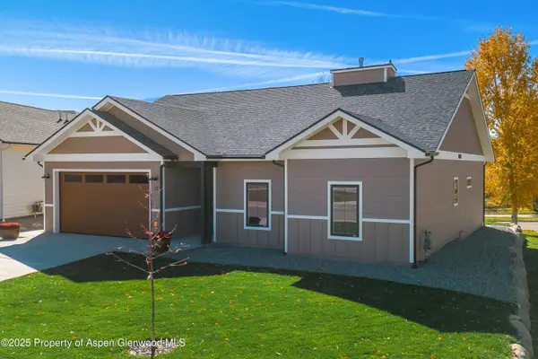 13 Belgian Court, Silt, CO 81652