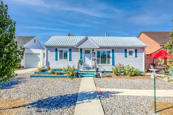 1037 N 1st Street, Montrose, CO 81401