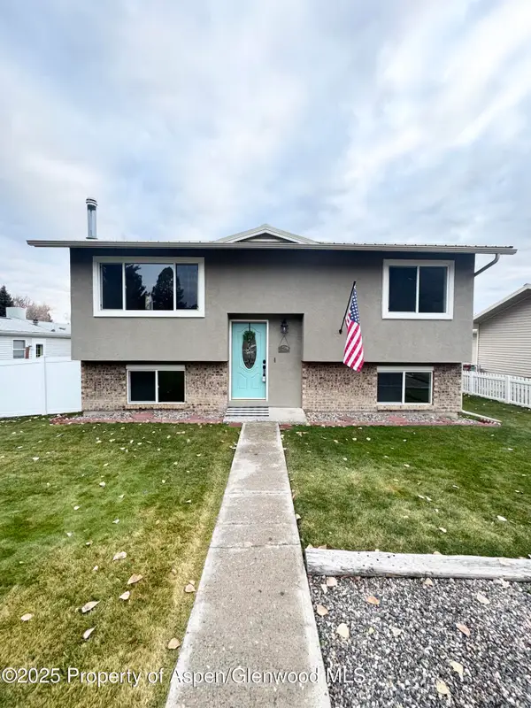864 Hill Street, Meeker, CO 81641