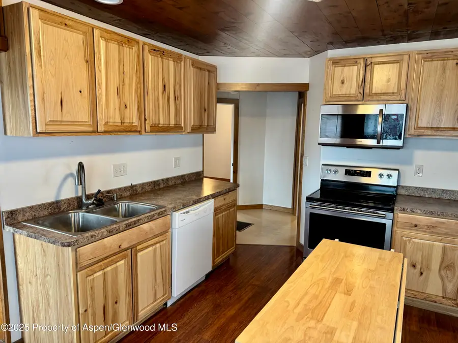 9 E Main Street, Meeker, CO 81641 - Image #3