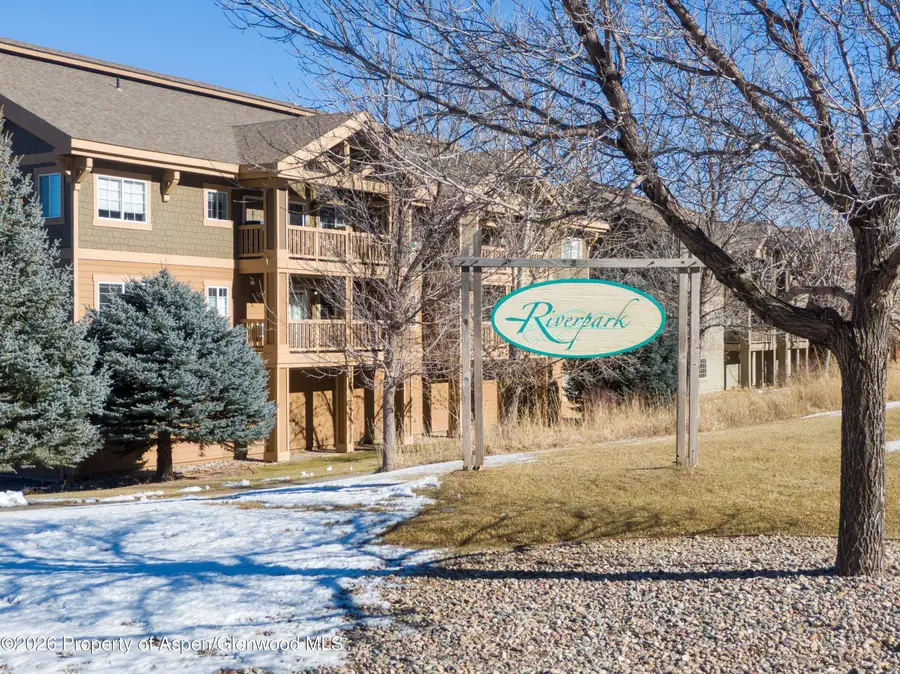 410 River View Drive #303, New Castle, CO 81647 - Image #3