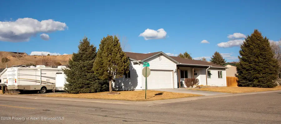 1602 Ballard Avenue, Silt, CO 81652 - #2