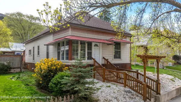 1022 Grand Avenue, Glenwood Springs, CO 81601