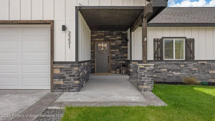 2231 Grand Avenue, Silt, CO 81652 - #2