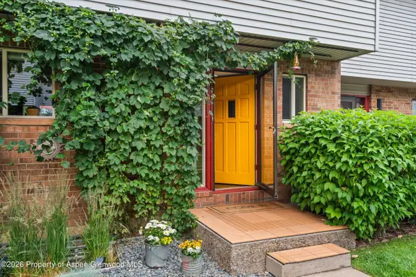 681 S 2nd Street #B, Carbondale, CO 81623