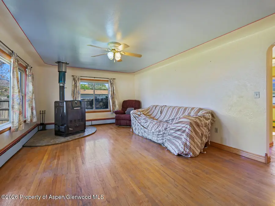 231 E 2nd Street, Parachute, CO 81635 - #3