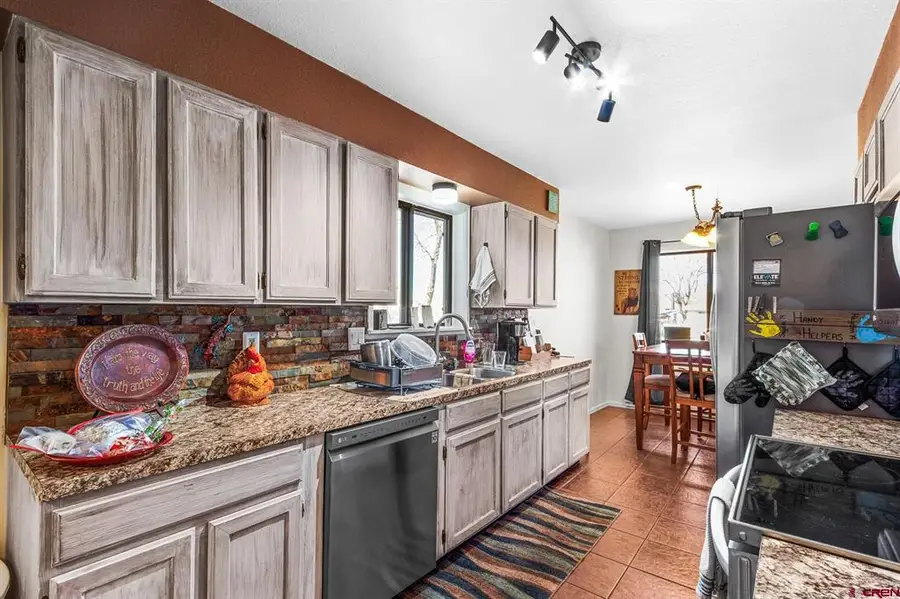 130 W South 1st Street, Montrose, CO 81401 - #3