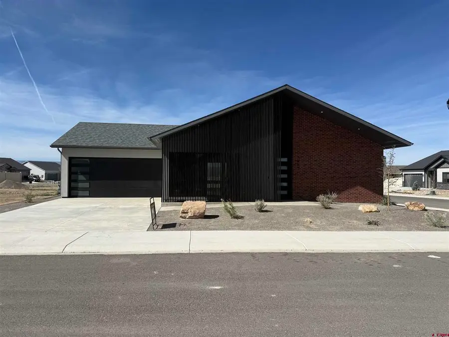 3447 Kestrel Loop, Montrose, CO 81401 - #2