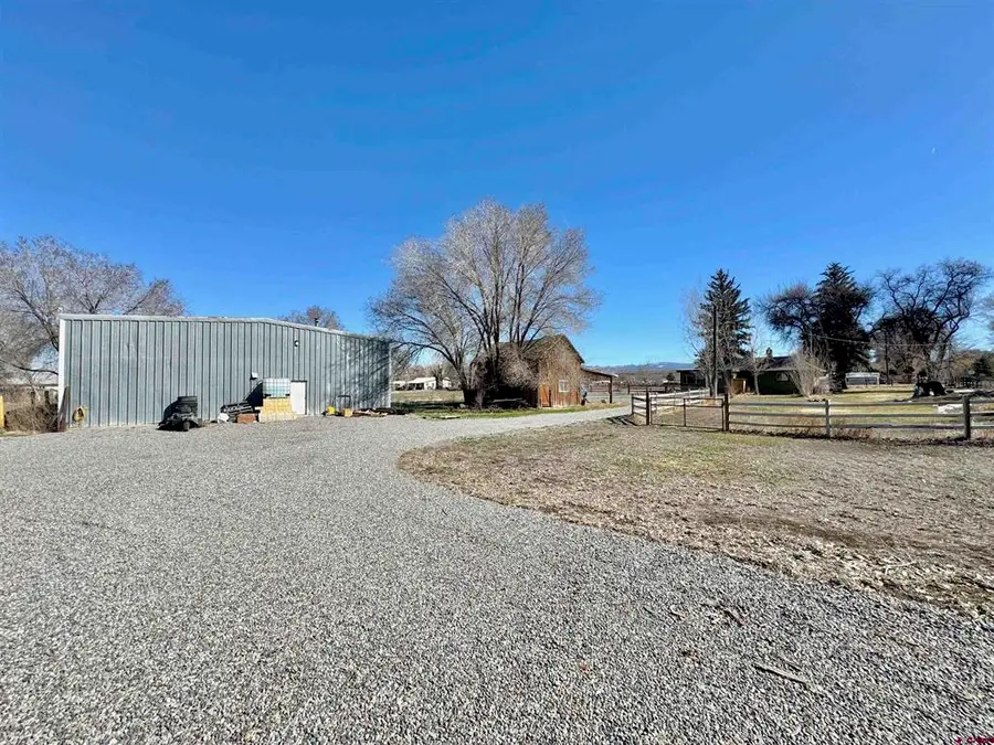 725 6400 Road, Montrose, CO 81403 - #3