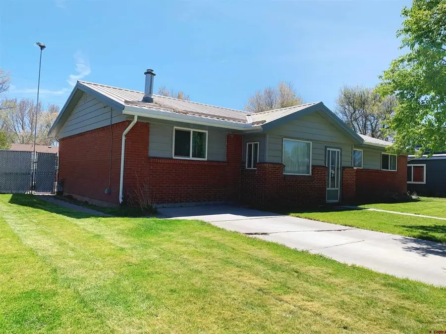 204 Thirteenth Street, Alamosa, CO 81101 - #3