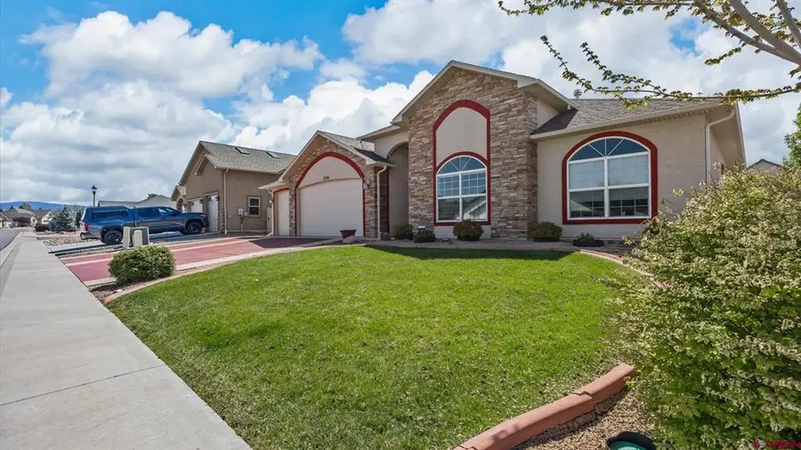3334 Congress Street, Montrose, CO 81401 - #2