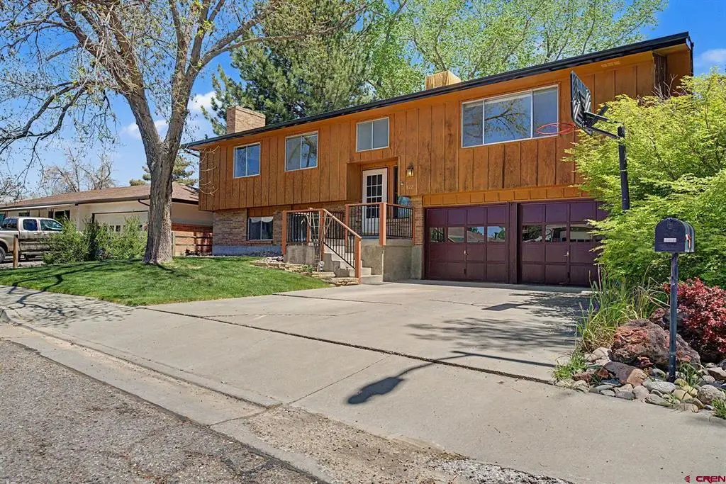 1227 Sherwood Drive, Montrose, CO 81401 - #1