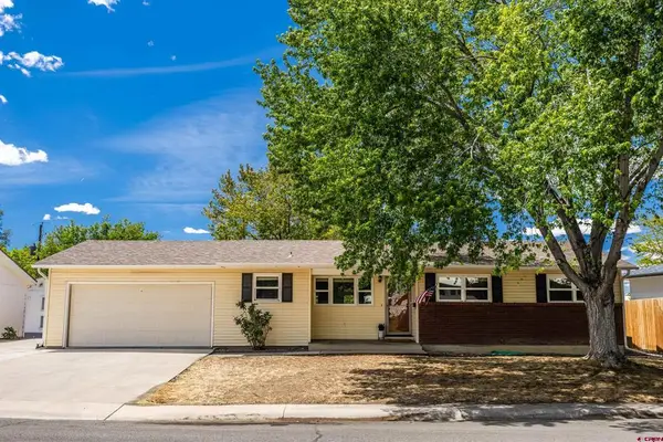 104 Duncan Place, Montrose, CO 81401