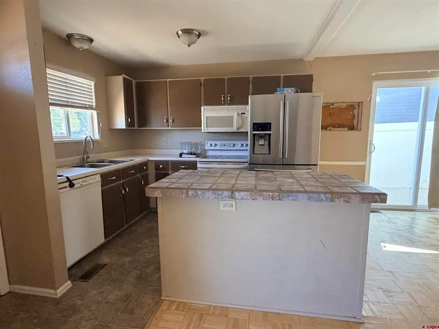 2847 Oxford Avenue #B, Grand Junction, CO 81503 - #2