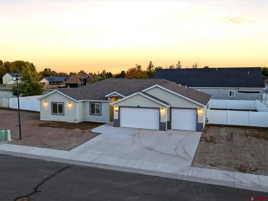 1112 Riverbend Court, Alamosa, CO 81101 - #2