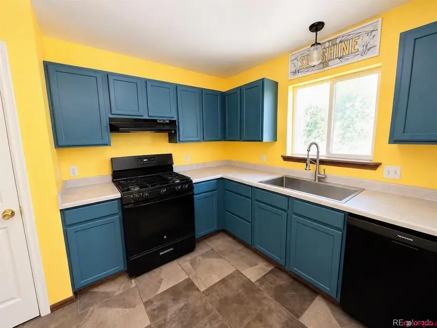 1820 San Juan Avenue, Alamosa, CO 81101 - #3