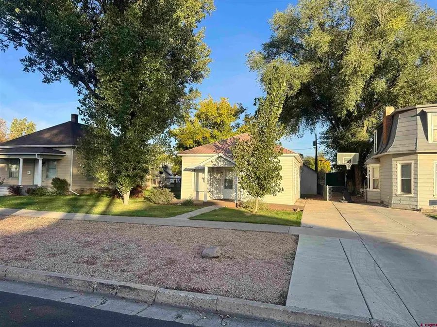 629 S 3rd Street, Montrose, CO 81401 - #2