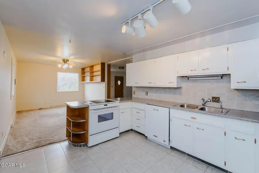 2 West Diamond Avenue, Granby, CO 80446 - #3