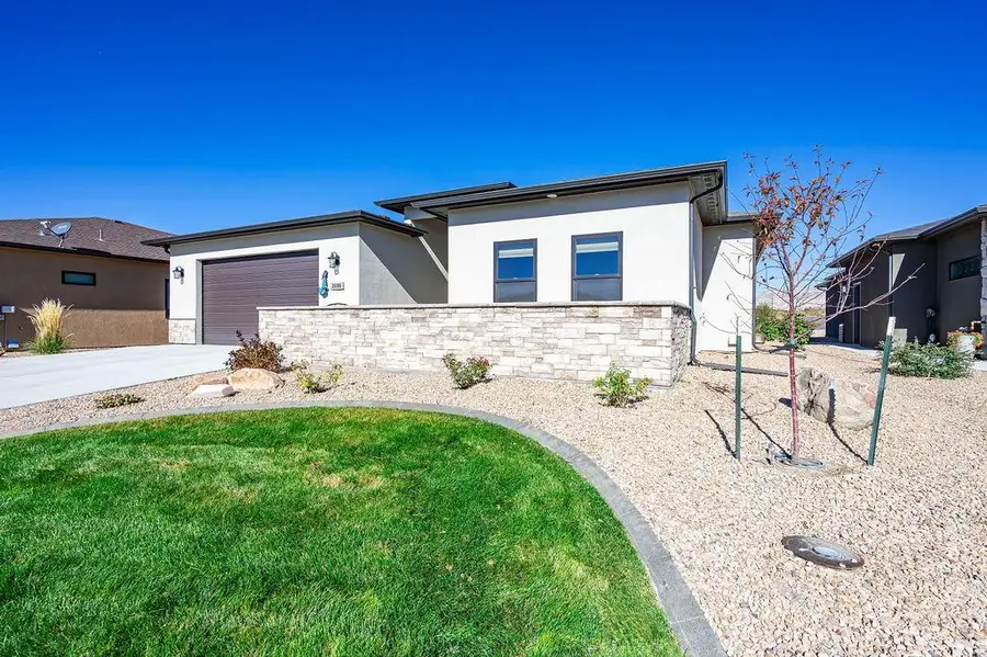 2698 Meadowcrest Court, Grand Junction, CO 81506 - #2