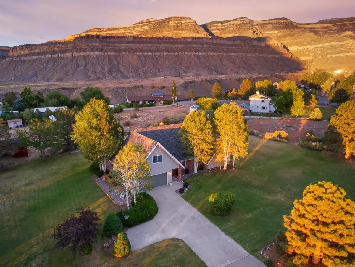 608 Sobre El Rio Dr, Palisade, CO 81526 - #1