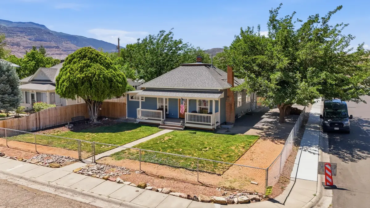 239 W 5th Street, Palisade, CO 81526 - #1