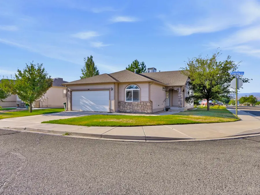 2861 Presley Avenue, Grand Junction, CO 81501 - #2