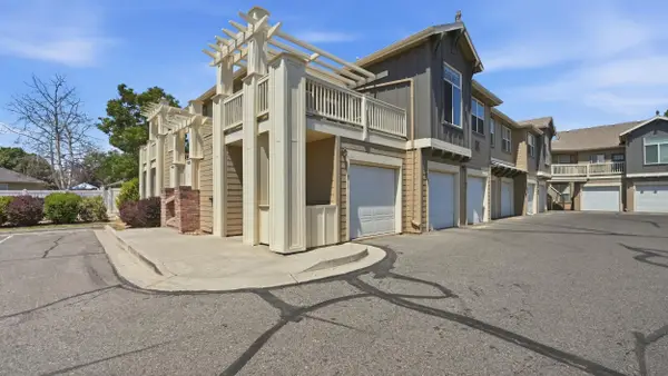 2491 Fountain Greens Place #E-11, Grand Junction, CO 81505