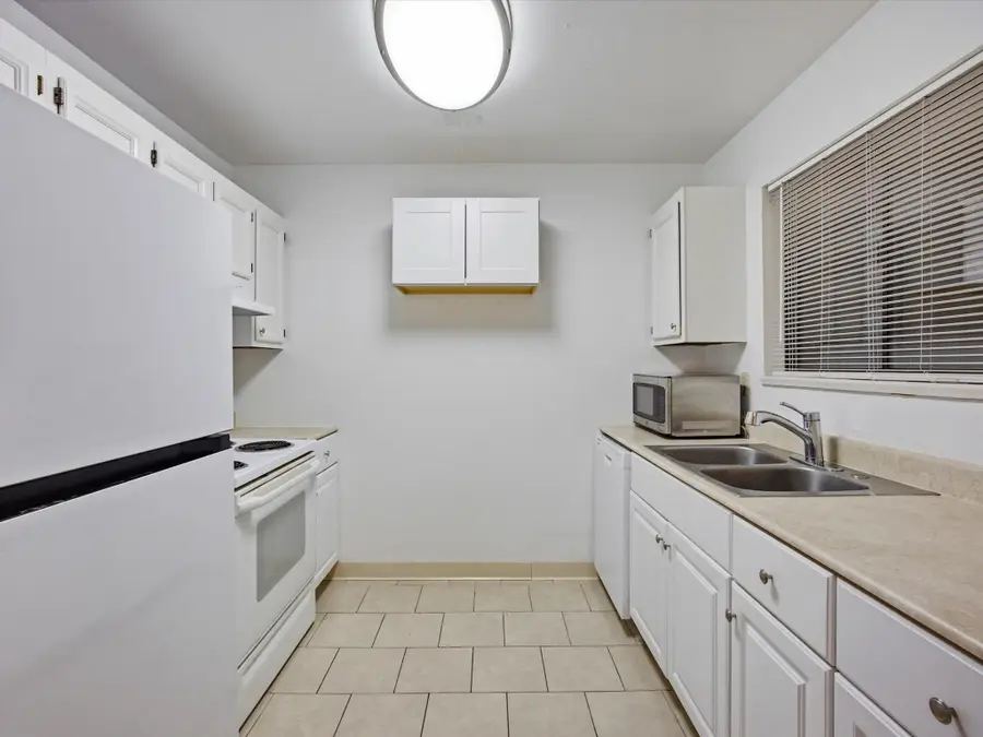 3233 Lakeside Drive #110, Grand Junction, CO 81506 - #2