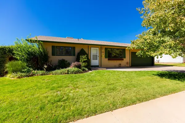 2221 N 17th Circle, Grand Junction, CO 81501