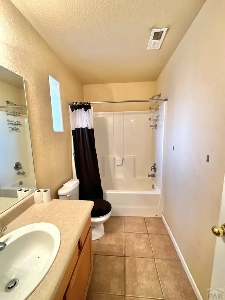 3131 Bighorn Ct, Pueblo, CO 81005 - Image #3