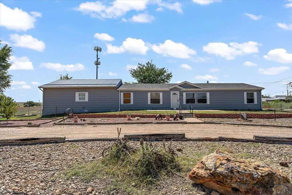 920 E 14th St, La Junta, CO 81050 - #1
