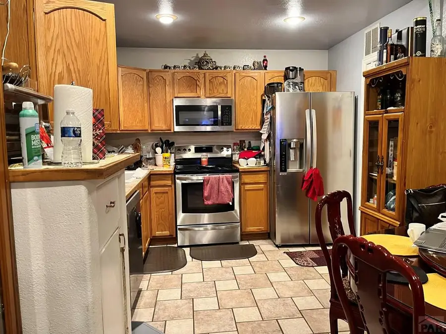 909 E Waverly Dr, Pueblo West, CO 81007 - Image #3