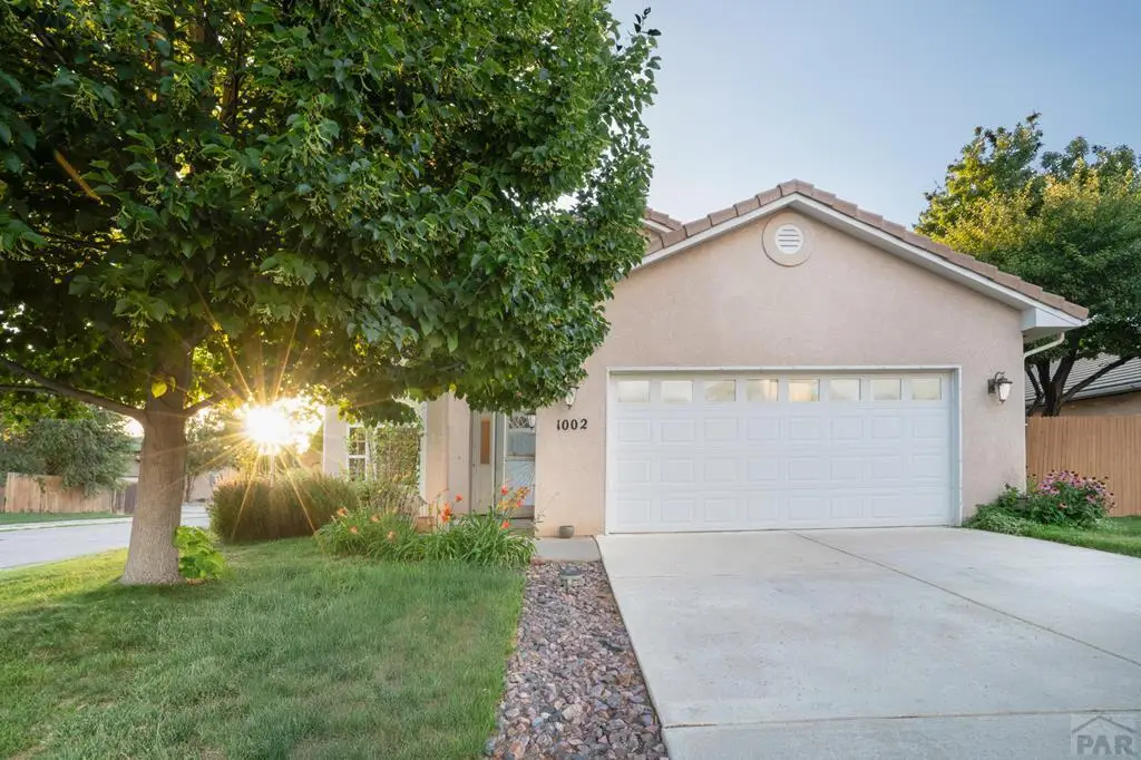 1002 Cedarcrest Dr, Pueblo, CO 81005 - Image #1