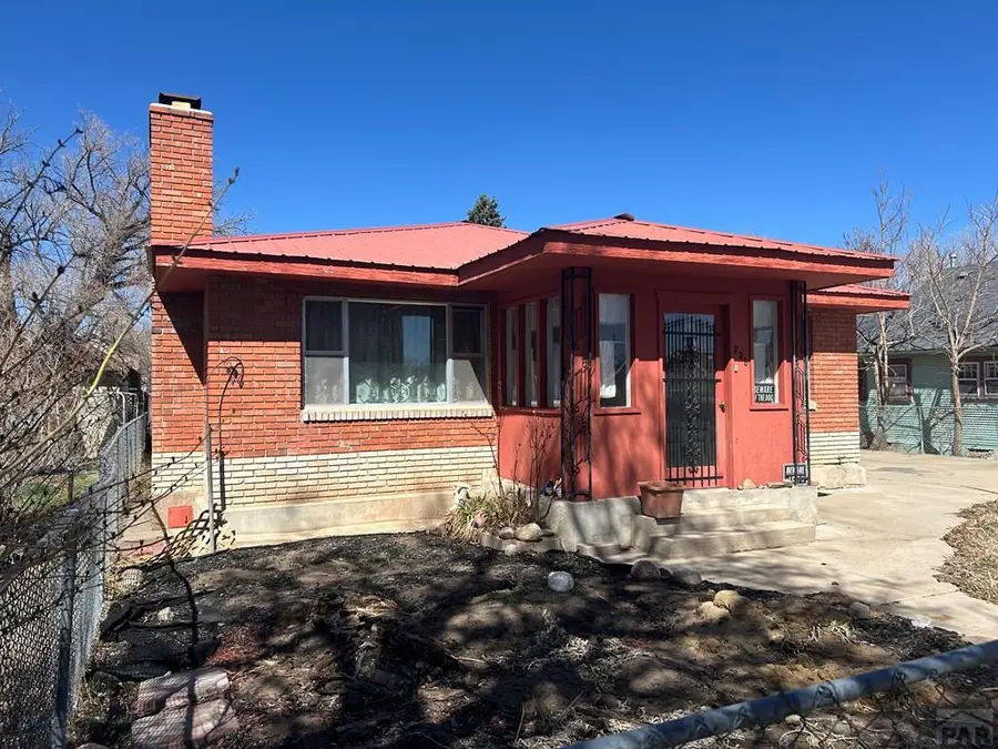 226 E 7th St, Walsenburg, CO 81089 - #2