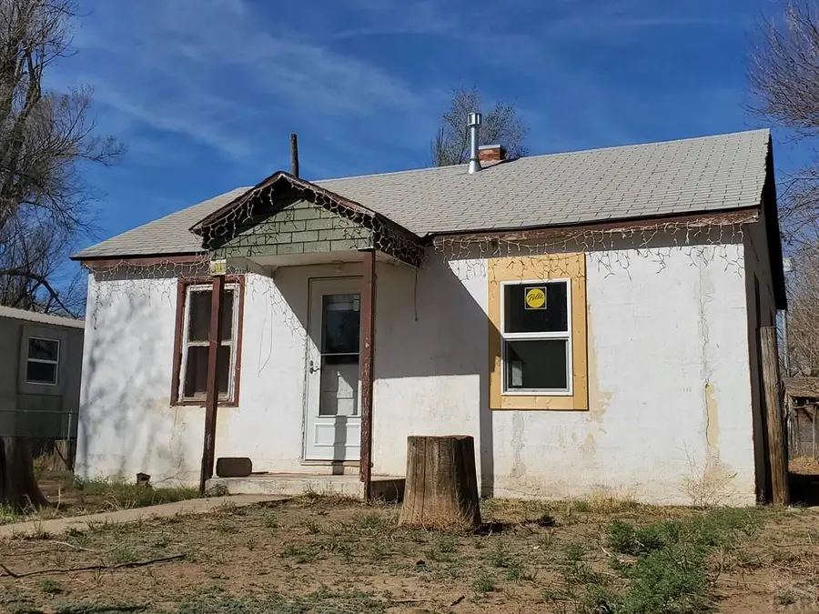102 S 12th St, Lamar, CO 81052 - #2