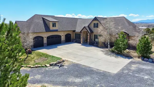 5672 St Charles River Dr, Pueblo, CO 81004