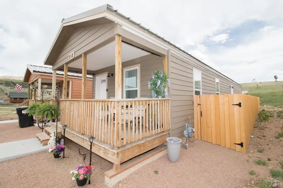 218 W Thurlow Ave, Cripple Creek, CO 80813 - Image #2