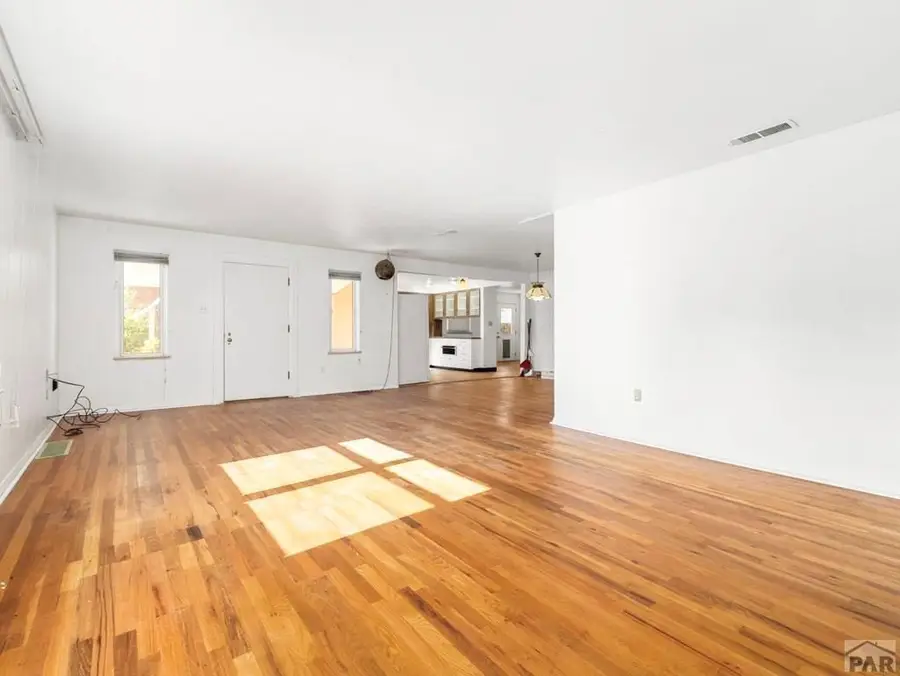 916 Belleview Ave, La Junta, CO 81050 - Image #3