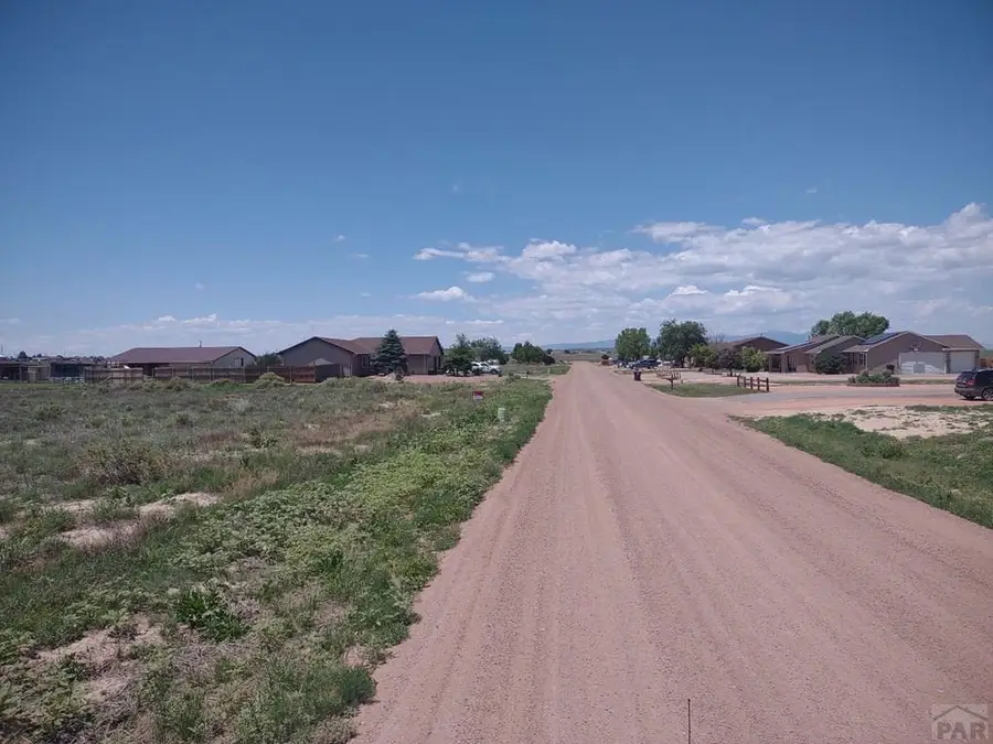 1370 E Kiva Dr, Pueblo West, CO 81007 - Image #2