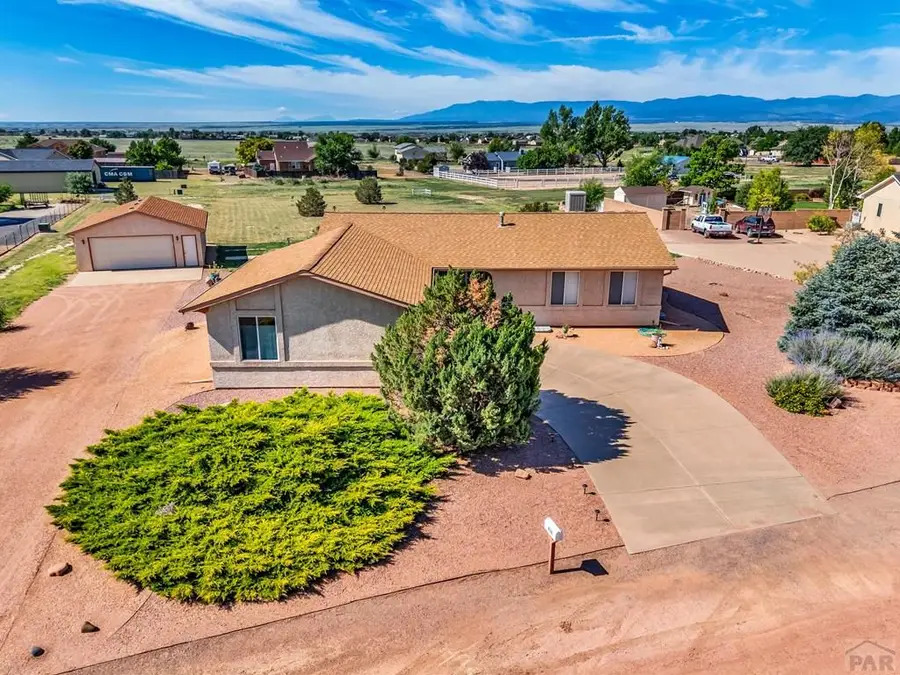 922 W Saguache Dr, Pueblo West, CO 81007 - Image #2