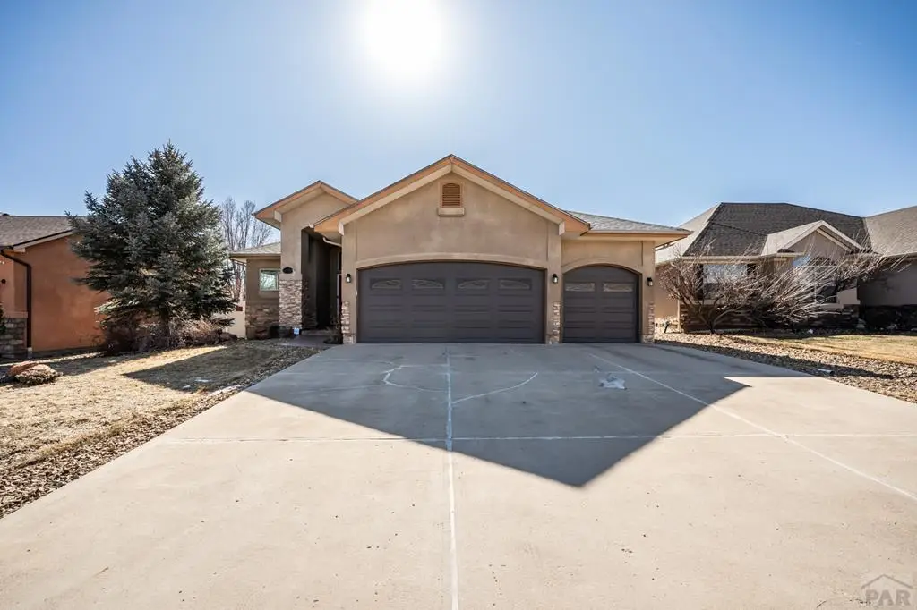 1710 Aquila Dr, Pueblo, CO 81008 - Image #1
