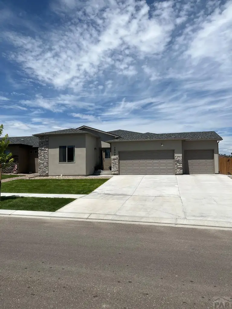3505 Wapiti Ln, Pueblo, CO 81005 - Image #1