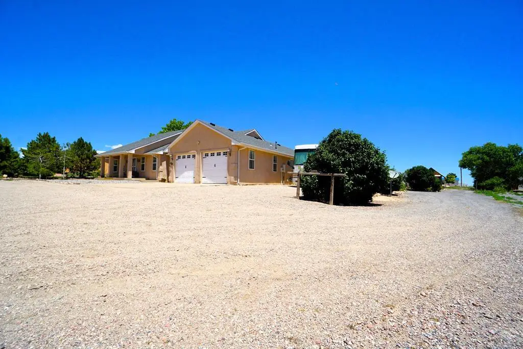 461 E Fredonia Dr, Pueblo West, CO 81007 - Image #1