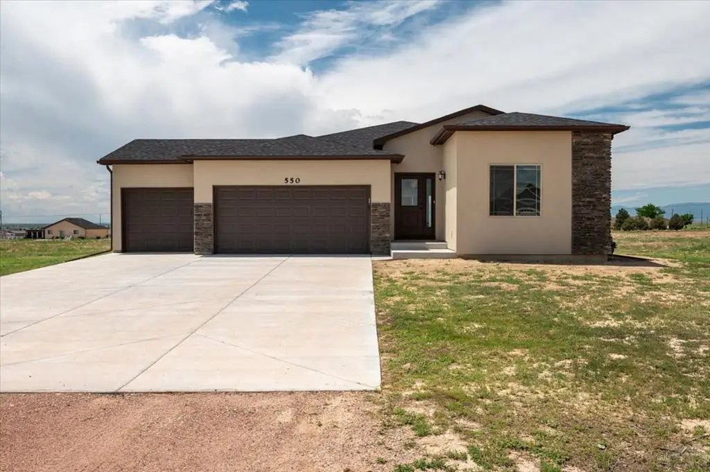550 E Chaunsey Dr, Pueblo West, CO 81007 - Image #1