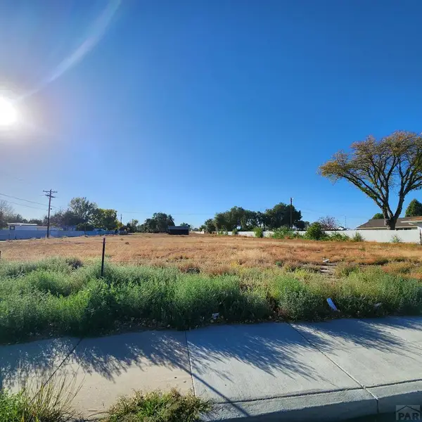 2127 S Prairie Ave, Pueblo, CO 81005