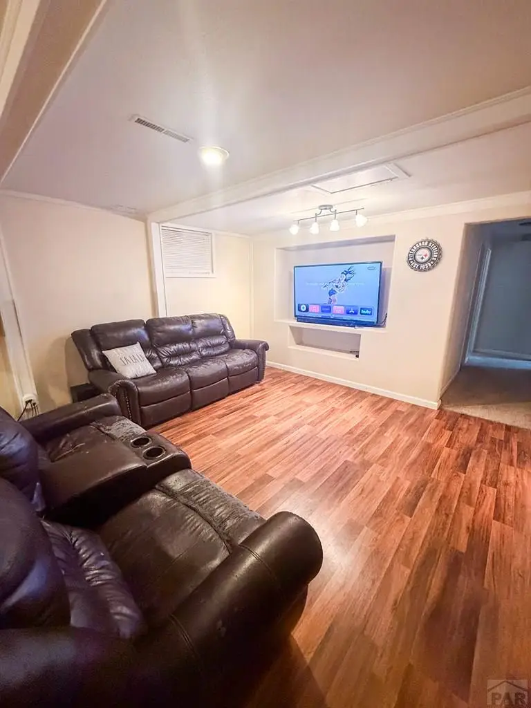 508 Willow Valley Dr, Lamar, CO 81052 - Image #2