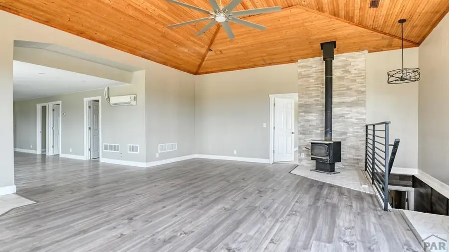 6808 Greenhorn Creek Dr, Pueblo, CO 81004 - Image #3