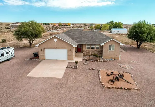 1352 N Blue Lake Lane, Pueblo West, CO 81007