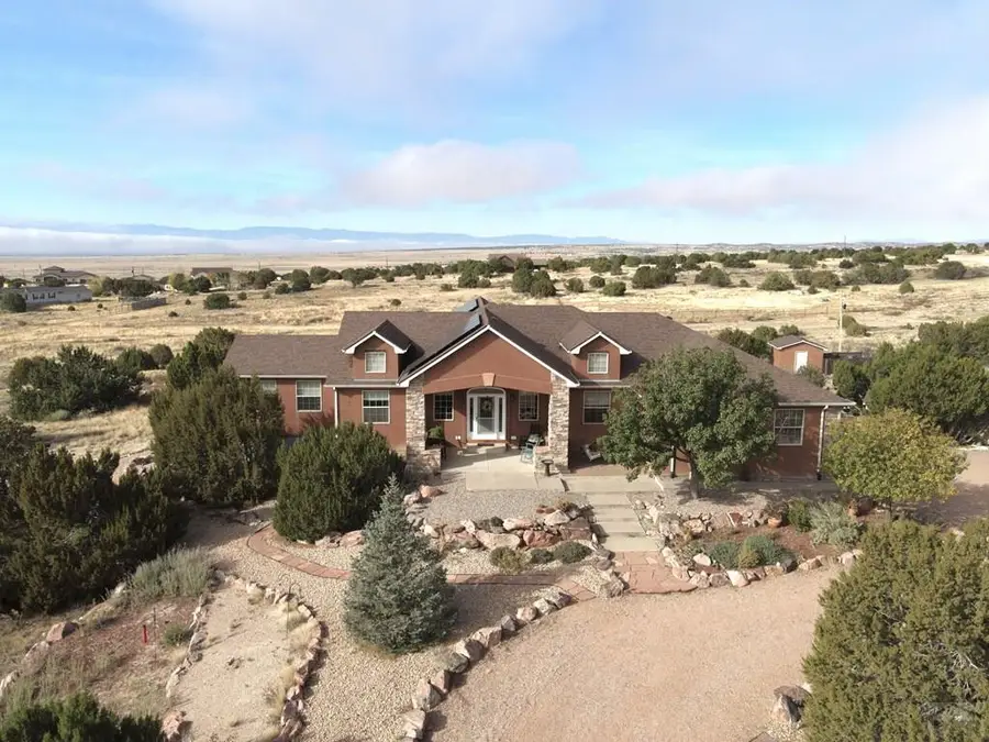 1643 N Gill Dr, Pueblo West, CO 81007 - Image #2